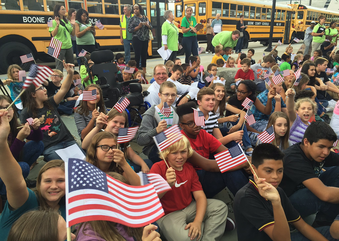 Randy Poe Picture with students